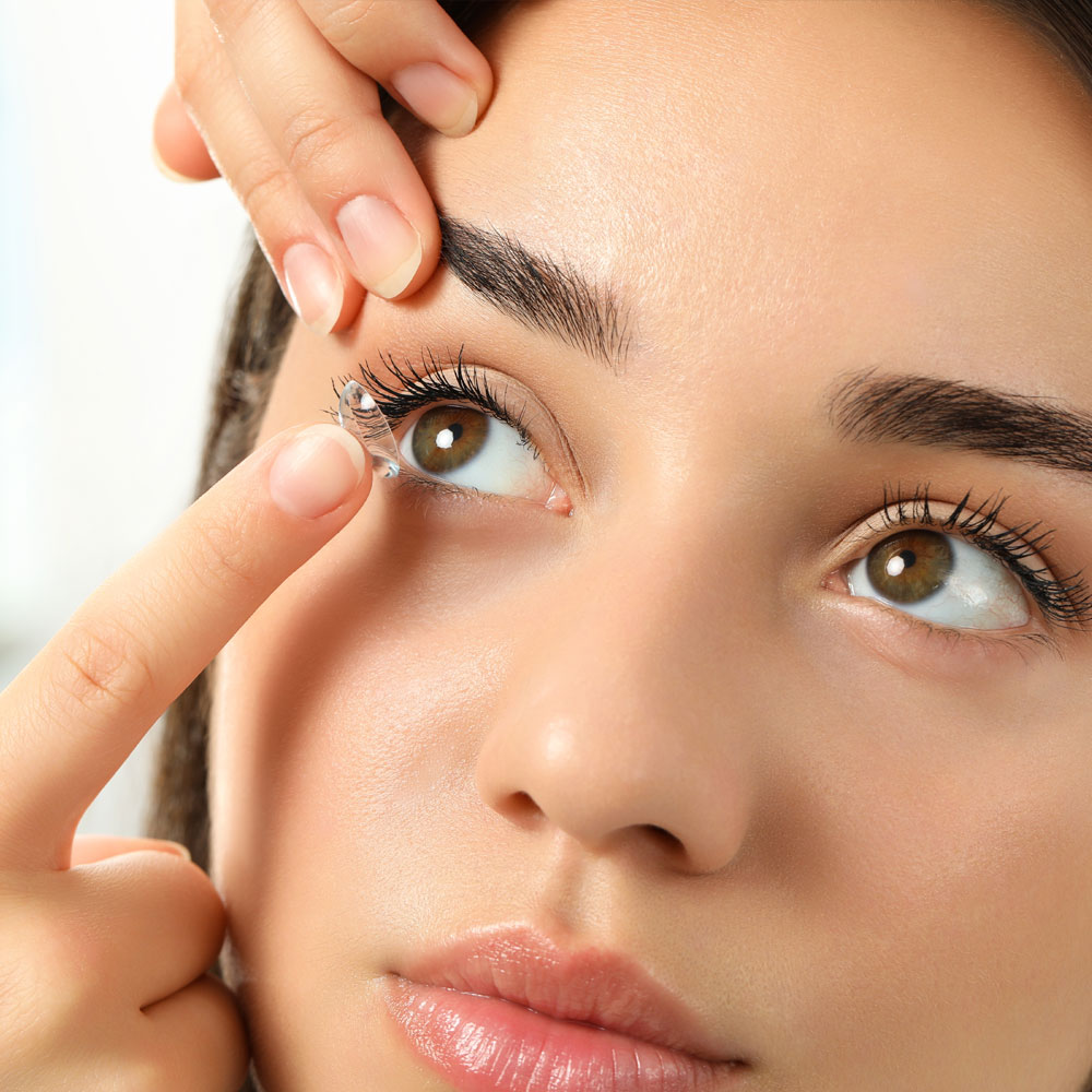 Contact lenses in Lima